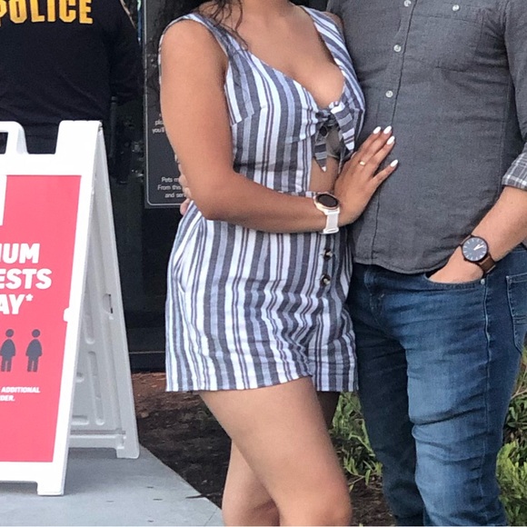 Romper - Picture 2 of 3